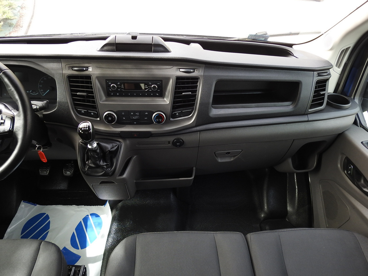 Mandskabsbil FORD TRANSIT STAKE BODY DOUBLE CABIN DOKA 7 SEATS CRUISE CONTROL AIR CONDITIONING LED LIGHTS  130HP: billede 32