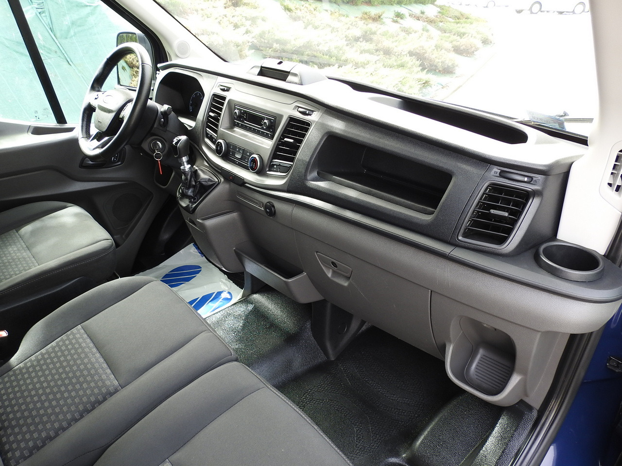 Mandskabsbil FORD TRANSIT STAKE BODY DOUBLE CABIN DOKA 7 SEATS CRUISE CONTROL AIR CONDITIONING LED LIGHTS  130HP: billede 39