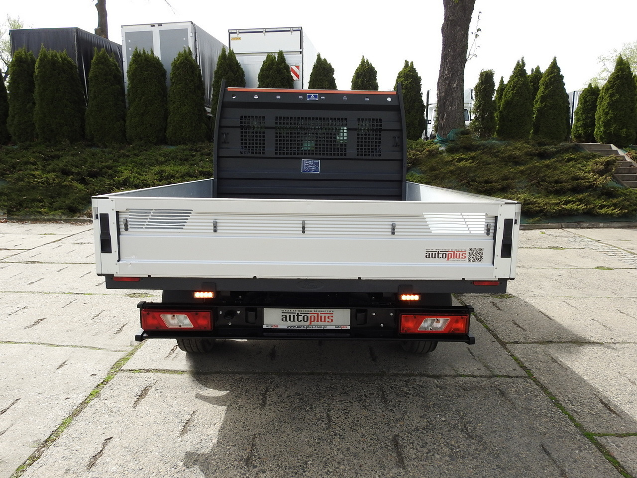 Mandskabsbil FORD TRANSIT STAKE BODY DOUBLE CABIN DOKA 7 SEATS CRUISE CONTROL AIR CONDITIONING LED LIGHTS  130HP: billede 10