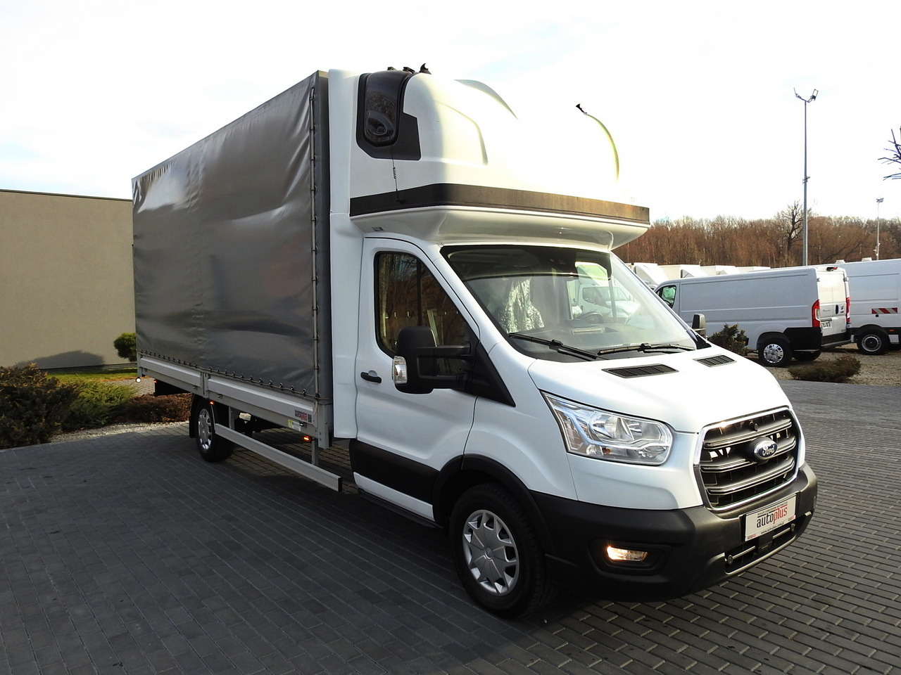 FORD TRANSIT TARPAULIN 10 PALLETS WEBASTO CRUISE CONTROL AIR CONDITIONING LED LIGHTS 160HP - Varebil med presenning: billede 4 FORD TRANSIT TARPAULIN 10 PALLETS WEBASTO CRUISE CONTROL AIR CONDITIONING LED LIGHTS 160HP - Varebil med presenning: billede 4
