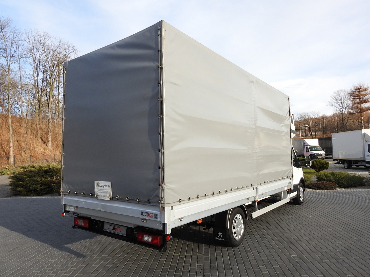 FORD TRANSIT TARPAULIN 10 PALLETS WEBASTO CRUISE CONTROL AIR CONDITIONING LED LIGHTS 160HP - Varebil med presenning: billede 3 FORD TRANSIT TARPAULIN 10 PALLETS WEBASTO CRUISE CONTROL AIR CONDITIONING LED LIGHTS 160HP - Varebil med presenning: billede 3