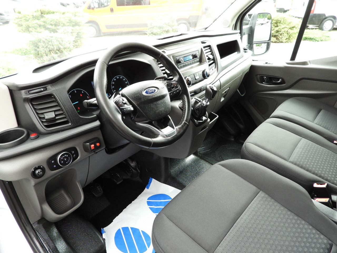 FORD TRANSIT  TARPAULIN 8 PALLETS CRUISE CONTROL LED LIGHTS TWIN WHEELS AIR CONDITIONING  130HP - Varebil med presenning: billede 2 FORD TRANSIT  TARPAULIN 8 PALLETS CRUISE CONTROL LED LIGHTS TWIN WHEELS AIR CONDITIONING  130HP - Varebil med presenning: billede 2