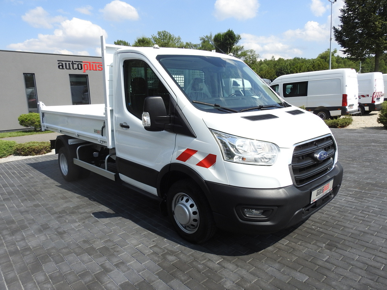 FORD TRANSIT TIPPER CRUISE CONTROL AIR CONDITIONING TWIN WHEELS 170HP - Ladbil med tip: billede 4 FORD TRANSIT TIPPER CRUISE CONTROL AIR CONDITIONING TWIN WHEELS 170HP - Ladbil med tip: billede 4