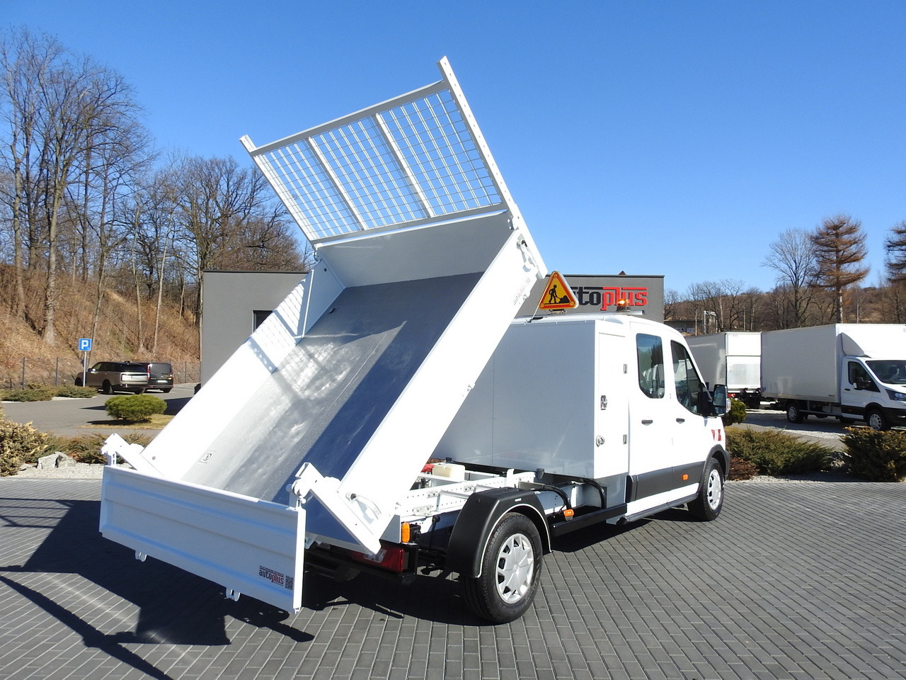 FORD TRANSIT TIPPER DOUBLE CABIN DOKA 6 SEATS CRUISE CONTROL AIR CONDITIONING 130HP - Ladbil med tip: billede 3 FORD TRANSIT TIPPER DOUBLE CABIN DOKA 6 SEATS CRUISE CONTROL AIR CONDITIONING 130HP - Ladbil med tip: billede 3