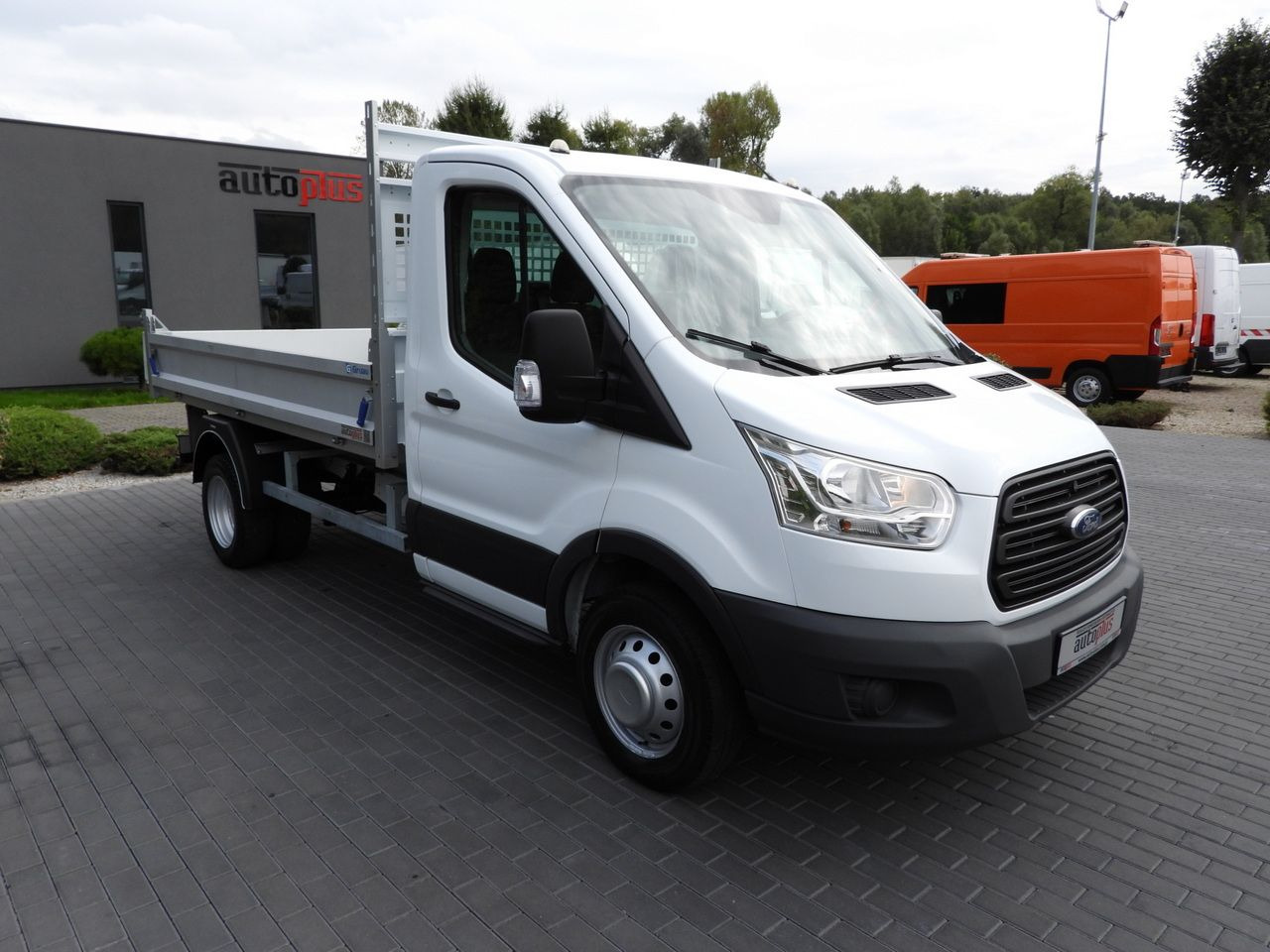 FORD TRANSIT TIPPER TWIN WHEELS 155HP - Ladbil med tip: billede 4 FORD TRANSIT TIPPER TWIN WHEELS 155HP - Ladbil med tip: billede 4