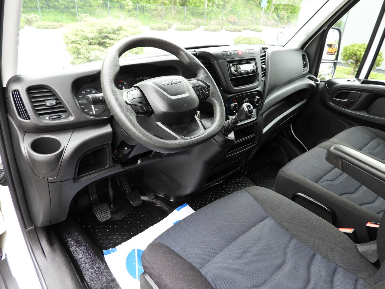 IVECO DAILY 35C14 TIPPER CRUISE CONTROL TWIN WHEELS 140HP - Ladbil med tip: billede 2 IVECO DAILY 35C14 TIPPER CRUISE CONTROL TWIN WHEELS 140HP - Ladbil med tip: billede 2