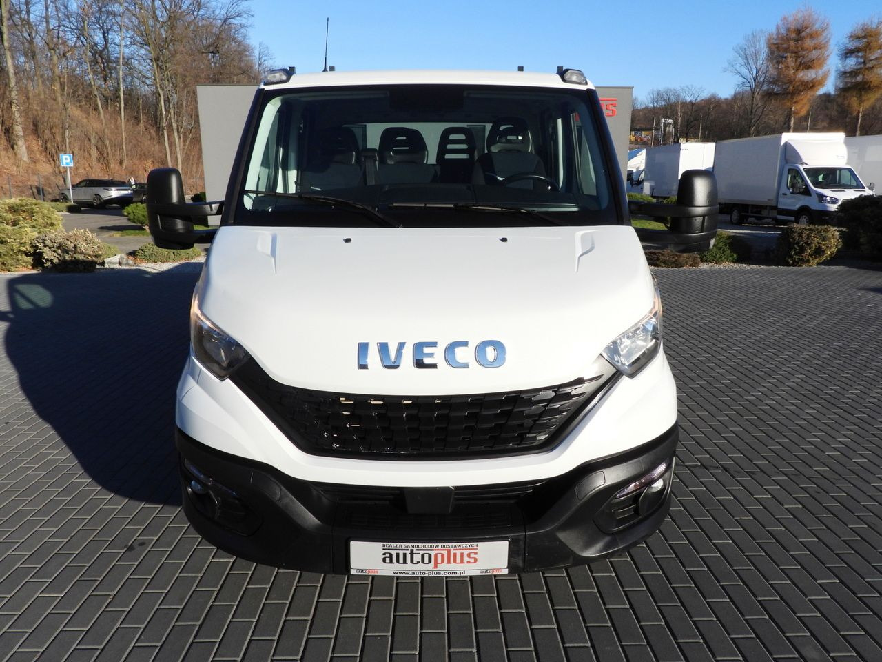 IVECO DAILY 35S14 STAKE BODY DOUBLE CABIN DOKA 7 SEATS CRUISE CONTROL AIR CONDITIONING 140HP - Mandskabsbil: billede 5 IVECO DAILY 35S14 STAKE BODY DOUBLE CABIN DOKA 7 SEATS CRUISE CONTROL AIR CONDITIONING 140HP - Mandskabsbil: billede 5