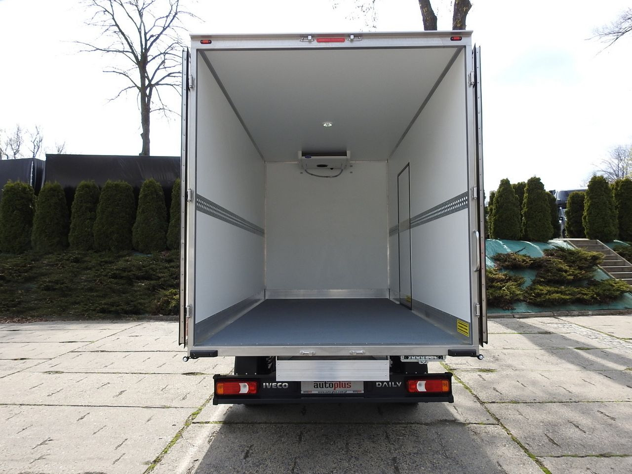 Ny Kølebil IVECO DAILY 35S16 NEW REGRIGERATOR BOX -10*C 8 PALLETS HEATING FUNCTION POWER SUPPLY 230V CRUISE CONTROL AIR CONDITIONING 160HP: billede 12