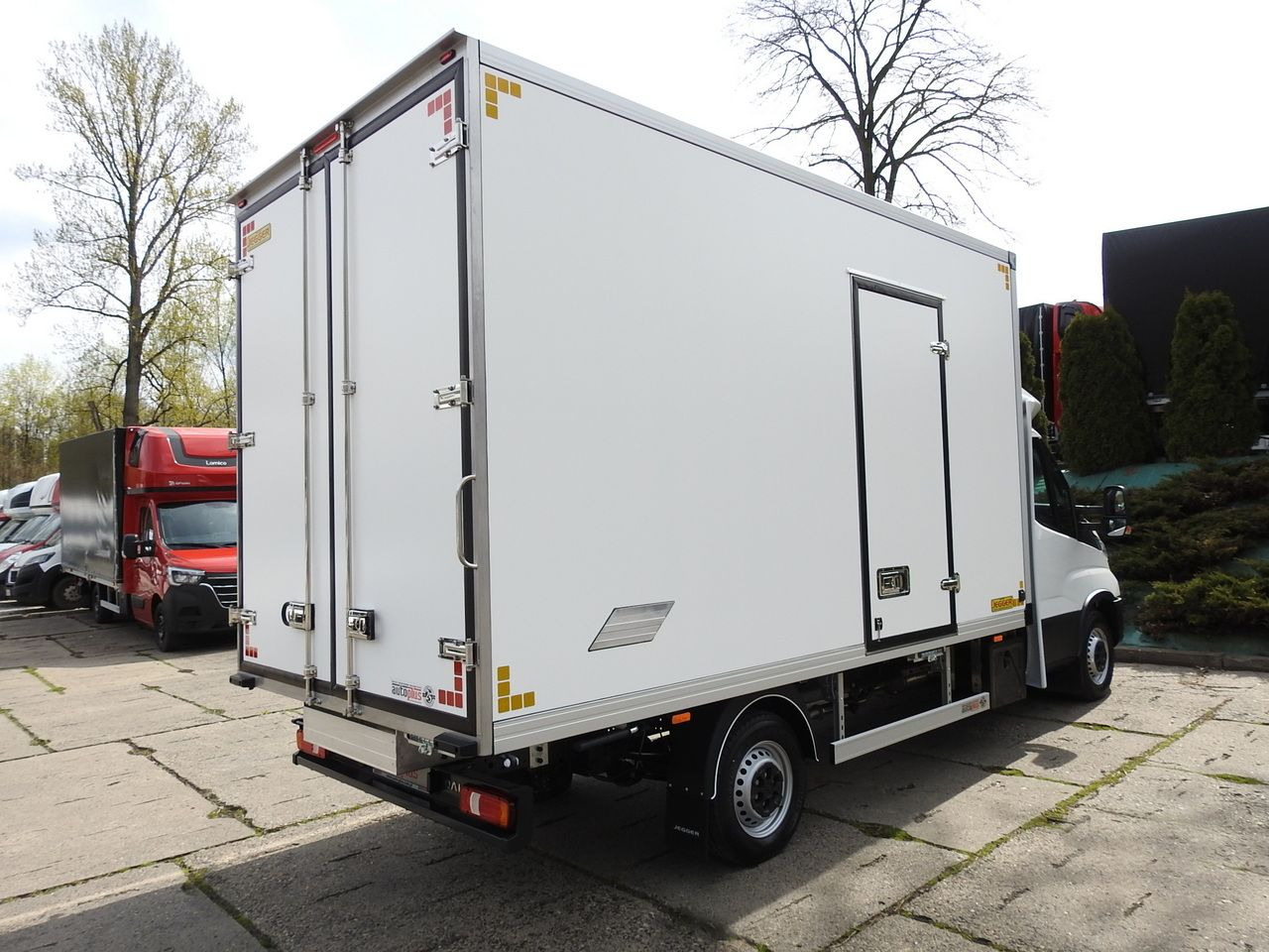 Ny Kølebil IVECO DAILY 35S16 NEW REGRIGERATOR BOX -10*C 8 PALLETS HEATING FUNCTION POWER SUPPLY 230V CRUISE CONTROL AIR CONDITIONING 160HP: billede 14