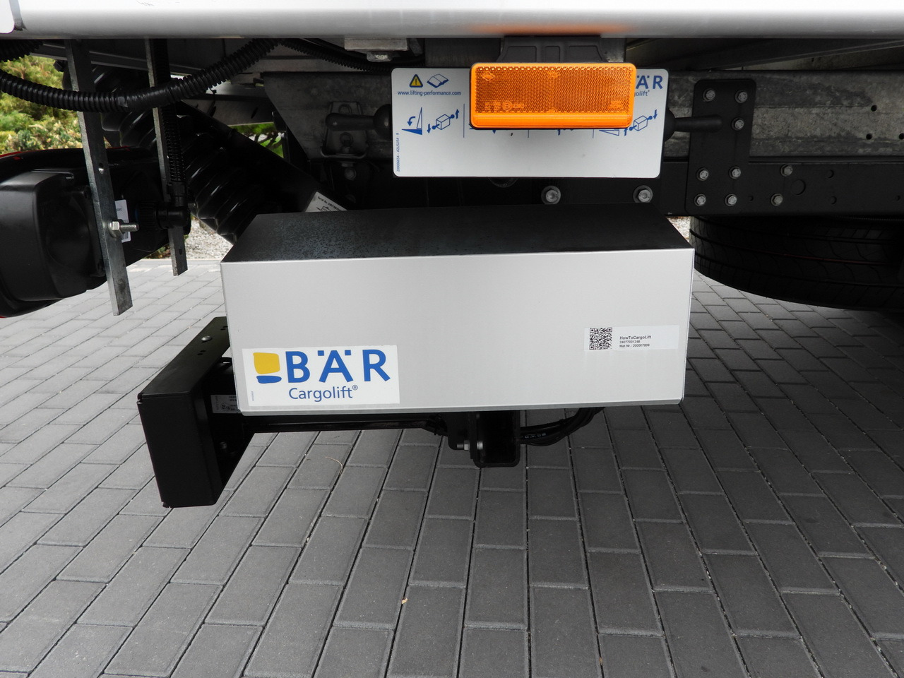 Varebil med kasse IVECO DAILY 35S18 BOX HI-MATIC LIFT 8 PALLETS CRUISE CONTROL NAVIGATION LED LIGHTS PNEUMATICS AUTOMATIC TRANSMISSION HI-MATIC AIR CONDITIONING  180HP: billede 29