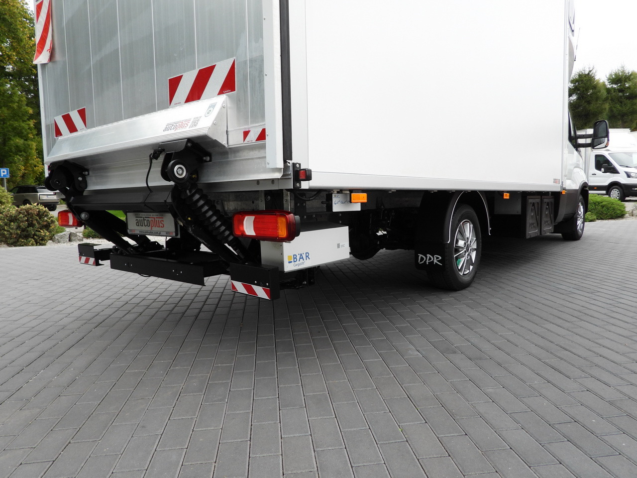 Varebil med kasse IVECO DAILY 35S18 BOX HI-MATIC LIFT 8 PALLETS CRUISE CONTROL NAVIGATION LED LIGHTS PNEUMATICS AUTOMATIC TRANSMISSION HI-MATIC AIR CONDITIONING  180HP: billede 28