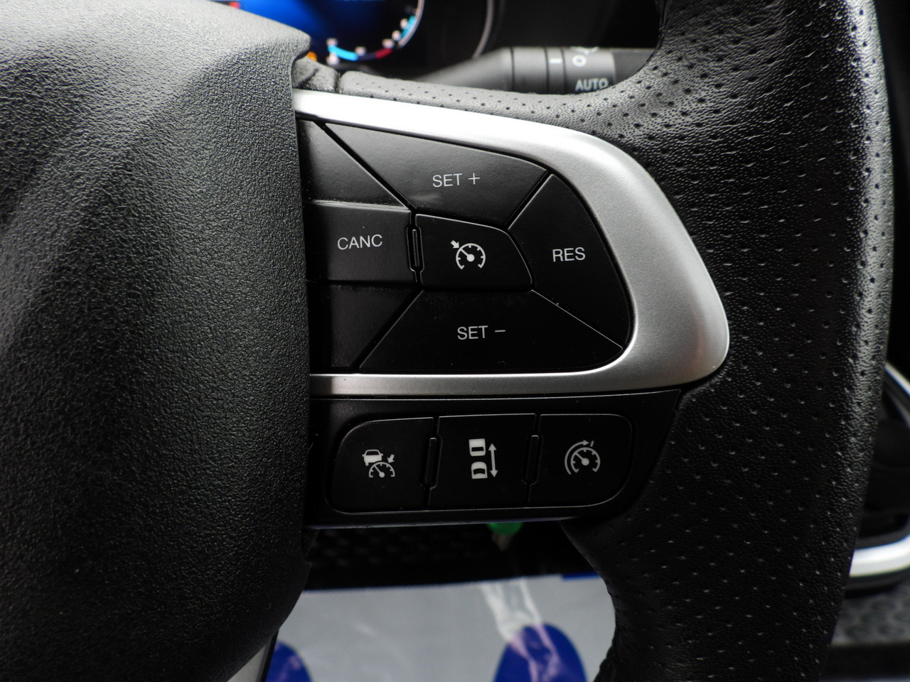 Varebil med kasse IVECO DAILY 35S18 BOX HI-MATIC LIFT 8 PALLETS CRUISE CONTROL NAVIGATION LED LIGHTS PNEUMATICS AUTOMATIC TRANSMISSION HI-MATIC AIR CONDITIONING  180HP: billede 40