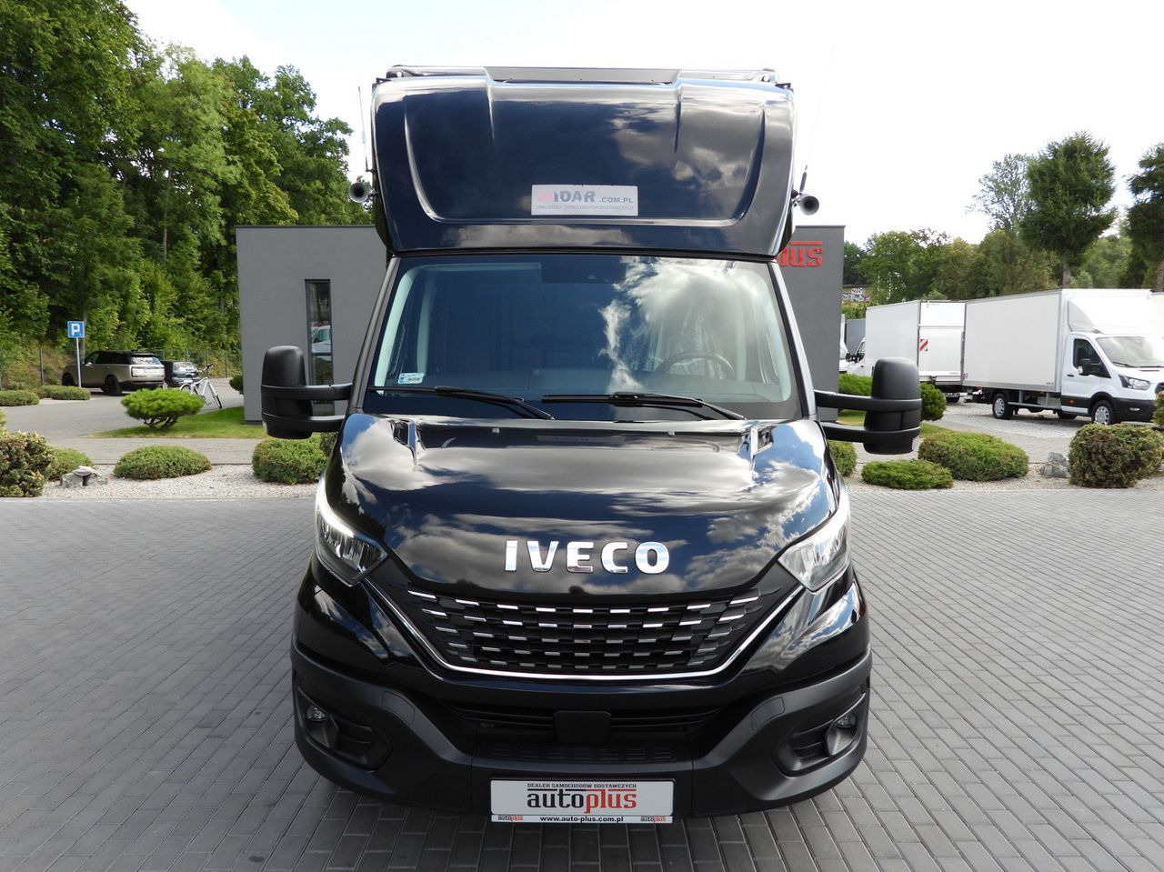 IVECO DAILY 35S18 BOX LIFT 8 PALLETS WEBASTO CRUISE CONTROL NAVIGATION LED LIGHTS PNEUMATICS AIR CONDITIONING 180HP - Varebil med kasse: billede 5 IVECO DAILY 35S18 BOX LIFT 8 PALLETS WEBASTO CRUISE CONTROL NAVIGATION LED LIGHTS PNEUMATICS AIR CONDITIONING 180HP - Varebil med kasse: billede 5