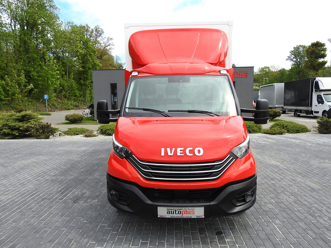 IVECO DAILY 35S18 NEW BOX 10 PALLETS CRUISE CONTROL NAVIGATION AIR CONDITIONING LED LIGHTS GUARANTEE 180HP - Varebil med kasse: billede 5 IVECO DAILY 35S18 NEW BOX 10 PALLETS CRUISE CONTROL NAVIGATION AIR CONDITIONING LED LIGHTS GUARANTEE 180HP - Varebil med kasse: billede 5