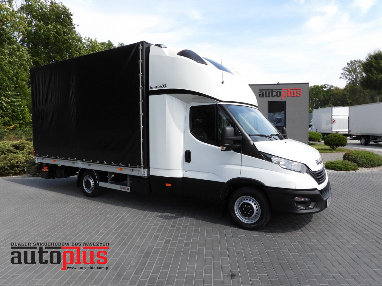 IVECO DAILY 35S18 TARPAULIN LIFT 8 PALLETS CRUISE CONTROL AIR CONDITIONING 180HP - Varebil med presenning: billede 1 IVECO DAILY 35S18 TARPAULIN LIFT 8 PALLETS CRUISE CONTROL AIR CONDITIONING 180HP - Varebil med presenning: billede 1