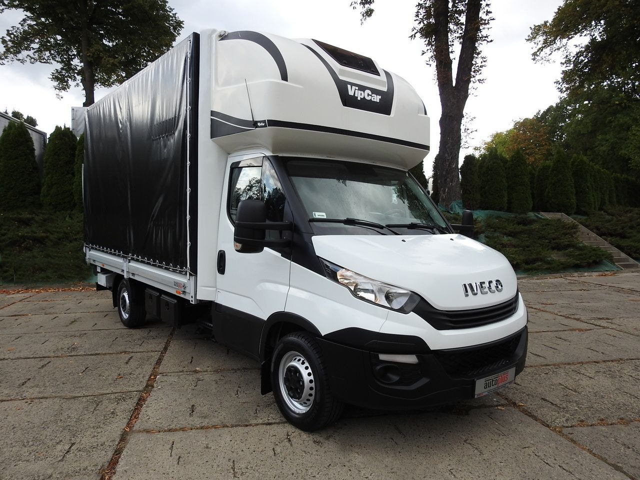 IVECO DAILY 35S18 TARPAULIN LIFT 8 PALLETS CRUISE CONTROL AIR CONDITIONING 180HP - Varebil med presenning: billede 4 IVECO DAILY 35S18 TARPAULIN LIFT 8 PALLETS CRUISE CONTROL AIR CONDITIONING 180HP - Varebil med presenning: billede 4