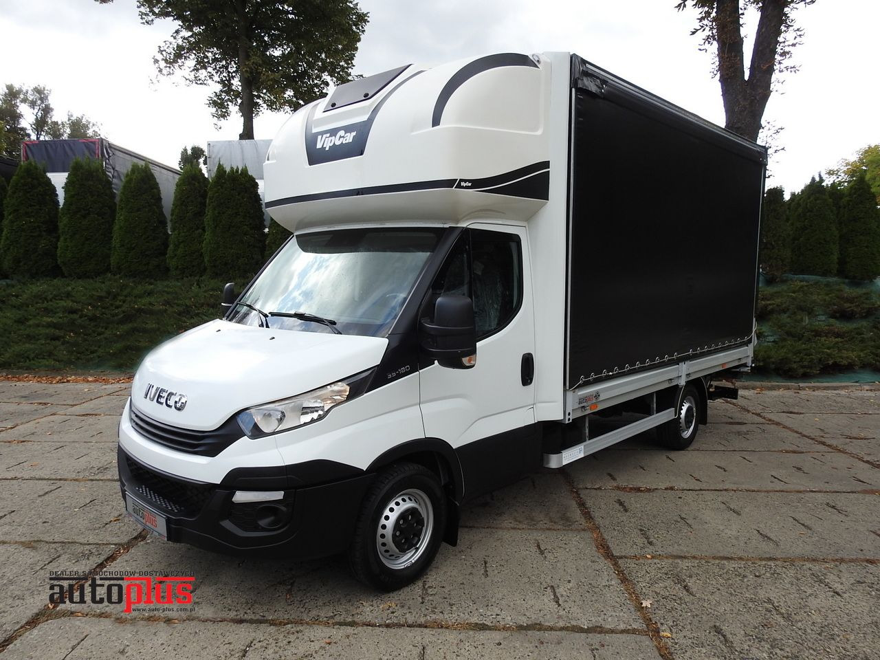 IVECO DAILY 35S18 TARPAULIN LIFT 8 PALLETS CRUISE CONTROL AIR CONDITIONING 180HP - Varebil med presenning: billede 1 IVECO DAILY 35S18 TARPAULIN LIFT 8 PALLETS CRUISE CONTROL AIR CONDITIONING 180HP - Varebil med presenning: billede 1