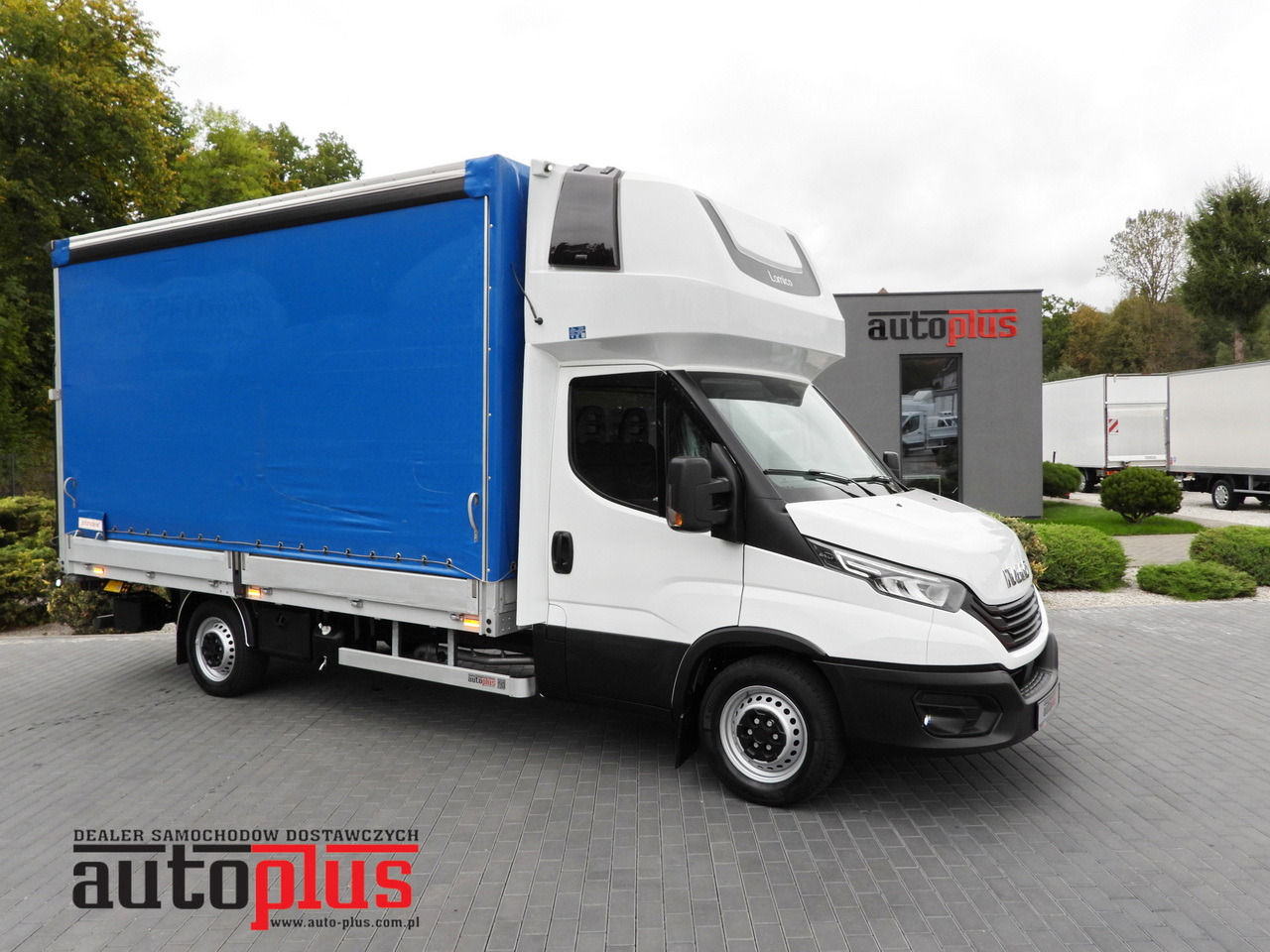 IVECO DAILY 35S18 TARPAULIN LIFT 8 PALLETS WEBASTO CRUISE CONTROL LED LIGHTS AIR CONDITIONING 180HP - Varebil med presenning: billede 1 IVECO DAILY 35S18 TARPAULIN LIFT 8 PALLETS WEBASTO CRUISE CONTROL LED LIGHTS AIR CONDITIONING 180HP - Varebil med presenning: billede 1