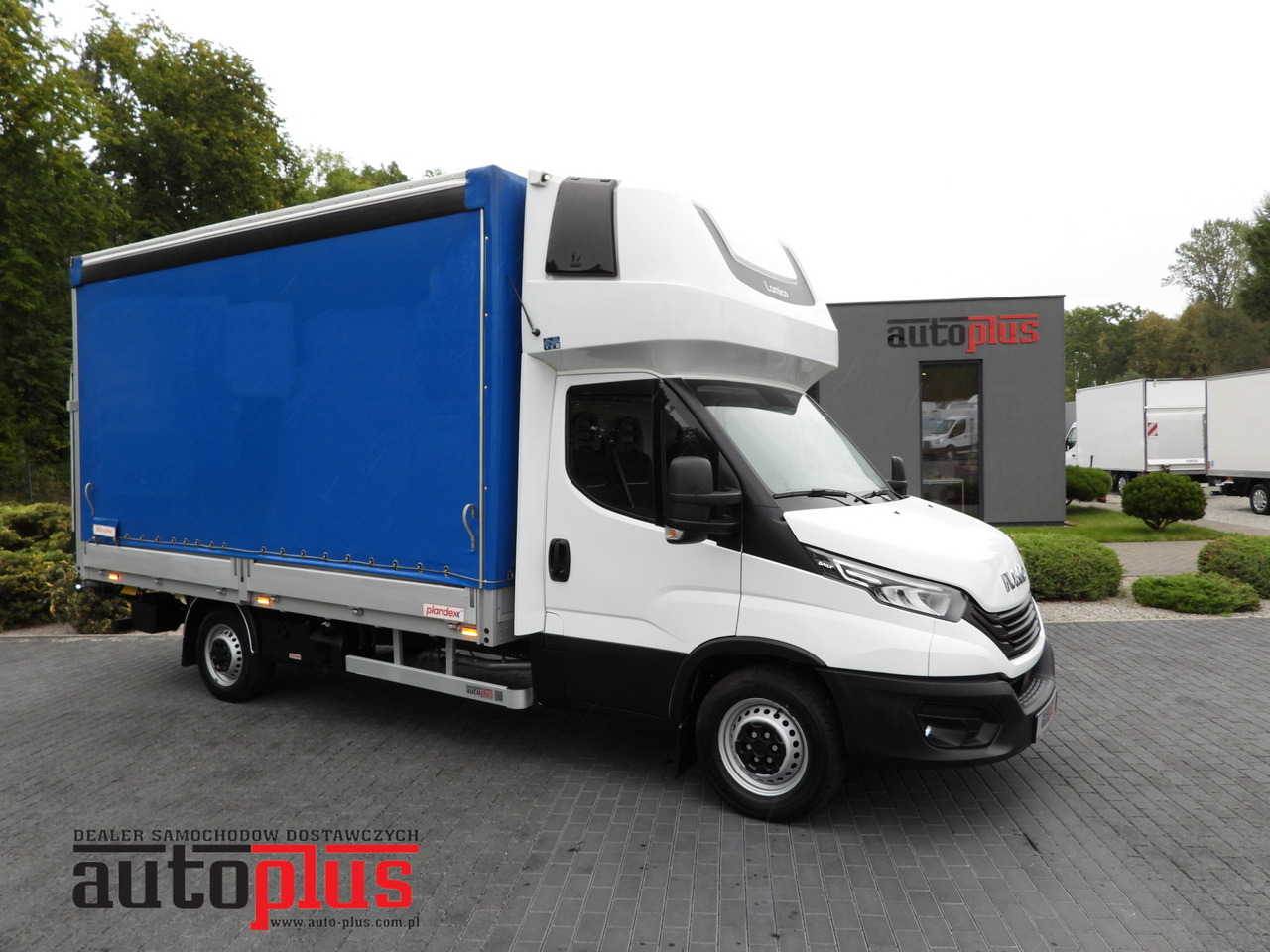 IVECO DAILY 35S18 TARPAULIN LIFT 8 PALLETS WEBASTO CRUISE CONTROL LED LIGHTS AIR CONDITIONING 180HP - Varebil med presenning: billede 1 IVECO DAILY 35S18 TARPAULIN LIFT 8 PALLETS WEBASTO CRUISE CONTROL LED LIGHTS AIR CONDITIONING 180HP - Varebil med presenning: billede 1