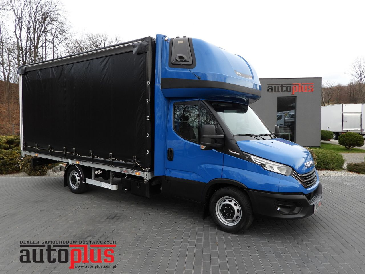 IVECO DAILY 35S21 TARPAULIN 10 PALLETS WEBASTO CRUISE CONTROL NAVIGATION LED LIGHTS AUTOMATIC TRANSMISSION HI-MATIC AIR CONDITIONING 210HP - Varebil med presenning: billede 1 IVECO DAILY 35S21 TARPAULIN 10 PALLETS WEBASTO CRUISE CONTROL NAVIGATION LED LIGHTS AUTOMATIC TRANSMISSION HI-MATIC AIR CONDITIONING 210HP - Varebil med presenning: billede 1