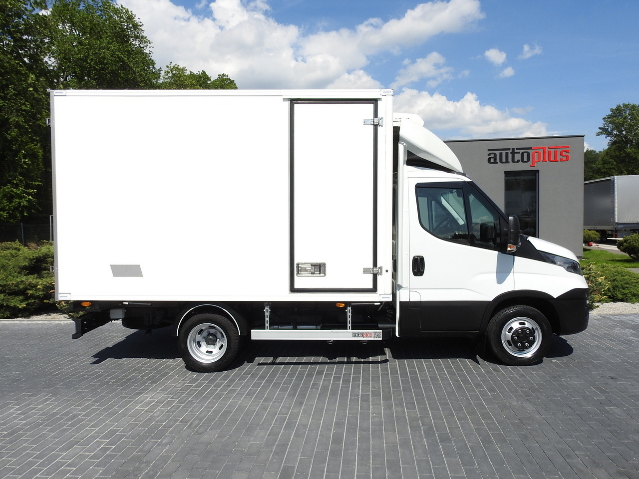 Kølebil IVECO DAILY 50C15  REGRIGERATOR BOX -5*C POWER SUPPLY 230V AIR CONDITIONING TWIN WHEELS  150HP: billede 7