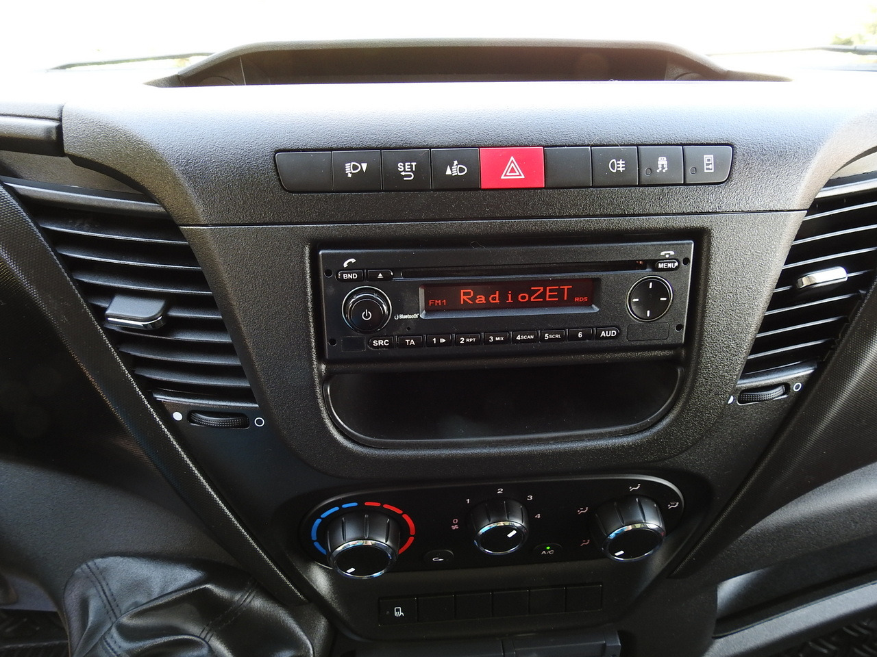 Kølebil IVECO DAILY 50C15  REGRIGERATOR BOX -5*C POWER SUPPLY 230V AIR CONDITIONING TWIN WHEELS  150HP: billede 34