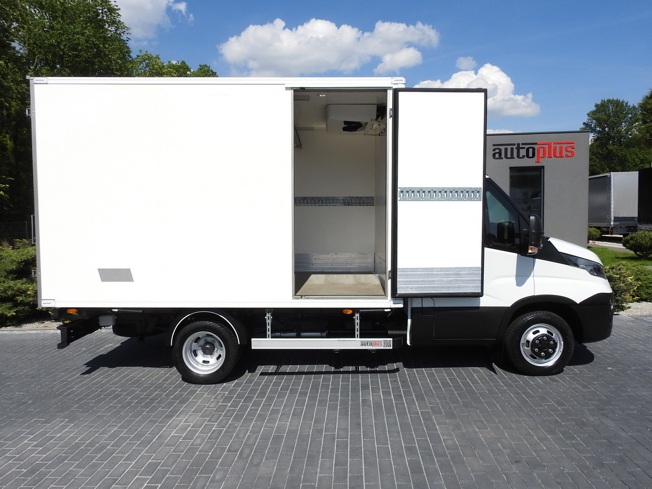 Kølebil IVECO DAILY 50C15  REGRIGERATOR BOX -5*C POWER SUPPLY 230V AIR CONDITIONING TWIN WHEELS  150HP: billede 8