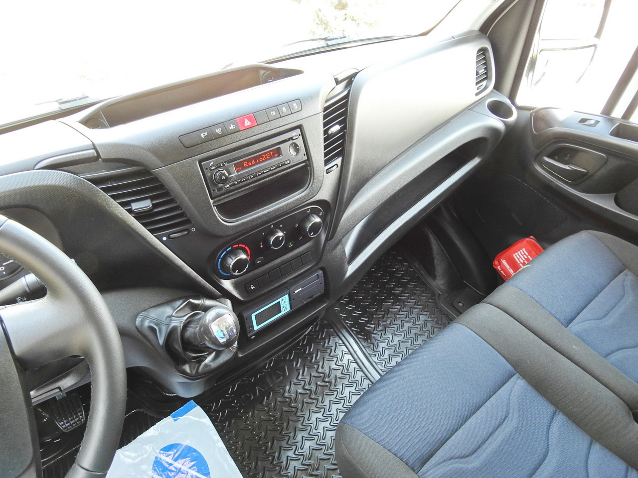 Kølebil IVECO DAILY 50C15  REGRIGERATOR BOX -5*C POWER SUPPLY 230V AIR CONDITIONING TWIN WHEELS  150HP: billede 32