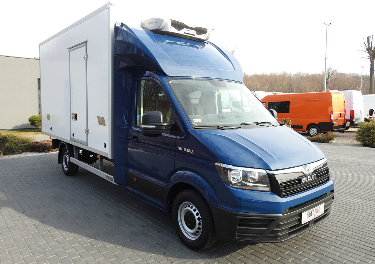 MAN TGE 3.180 REGRIGERATOR BOX -5*C 8 PALLETS HEATING FUNCTION CRUISE CONTROL PNEUMATICS AIR CONDITIONING 180HP - Kølebil: billede 4 MAN TGE 3.180 REGRIGERATOR BOX -5*C 8 PALLETS HEATING FUNCTION CRUISE CONTROL PNEUMATICS AIR CONDITIONING 180HP - Kølebil: billede 4