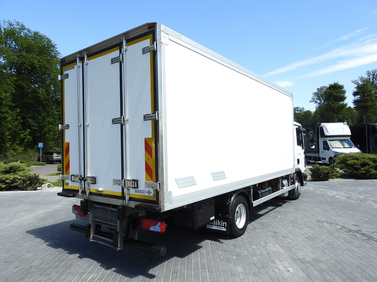 MAN TGL 10.180 REGRIGERATOR BOX -20*C 11 PALLETS POWER SUPPLY 230V AIR CONDITIONING PNEUMATICS TWIN WHEELS 180HP - Kølevogn lastbil: billede 3 MAN TGL 10.180 REGRIGERATOR BOX -20*C 11 PALLETS POWER SUPPLY 230V AIR CONDITIONING PNEUMATICS TWIN WHEELS 180HP - Kølevogn lastbil: billede 3