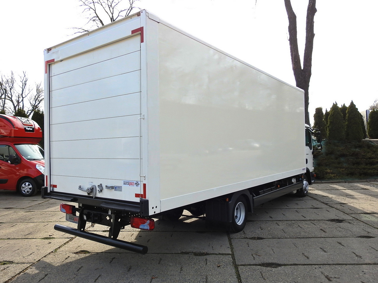 MAN TGL 8.18 BOX 16 PALLETS CRUISE CONTROL TWIN WHEELS 180HP - Varebil med kasse: billede 3 MAN TGL 8.18 BOX 16 PALLETS CRUISE CONTROL TWIN WHEELS 180HP - Varebil med kasse: billede 3