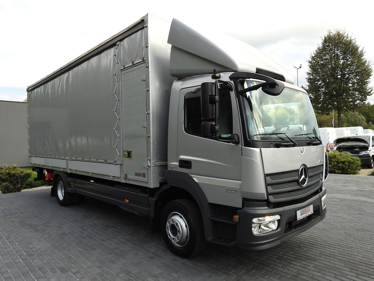 MERCEDES ATEGO 1221 TARPAULIN LIFT 16 PALLETS WEBASTO AIR CONDITIONING PNEUMATICS TWIN WHEELS  230HP - Varebil med presenning: billede 4 MERCEDES ATEGO 1221 TARPAULIN LIFT 16 PALLETS WEBASTO AIR CONDITIONING PNEUMATICS TWIN WHEELS  230HP - Varebil med presenning: billede 4