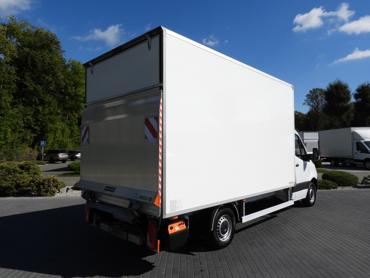 MERCEDES SPRINTER 315 BOX LIFT 8 PALLETS AIR CONDITIONING  150HP - Varebil med kasse: billede 3 MERCEDES SPRINTER 315 BOX LIFT 8 PALLETS AIR CONDITIONING  150HP - Varebil med kasse: billede 3