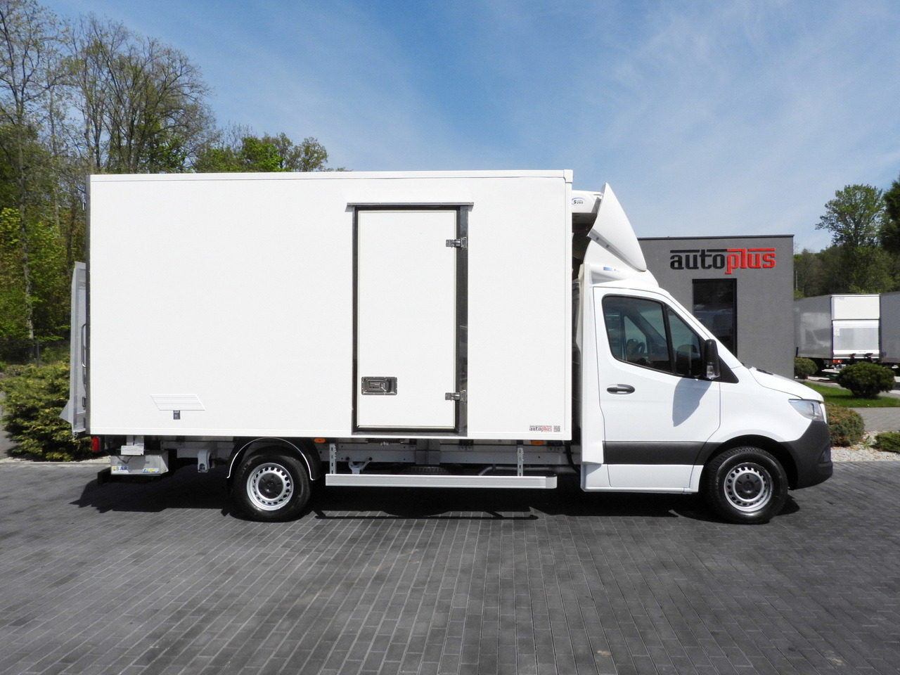 Kølebil MERCEDES SPRINTER 316 REGRIGERATOR BOX 0*C LIFT 8 PALLETS CRUISE CONTROL PNEUMATICS AIR CONDITIONING  160HP: billede 7 Kølebil MERCEDES SPRINTER 316 REGRIGERATOR BOX 0*C LIFT 8 PALLETS CRUISE CONTROL PNEUMATICS AIR CONDITIONING  160HP: billede 7