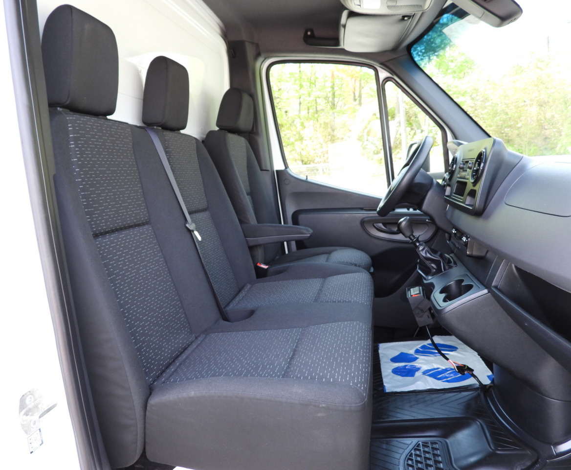 Kølebil MERCEDES SPRINTER 316 REGRIGERATOR BOX 0*C LIFT 8 PALLETS CRUISE CONTROL PNEUMATICS AIR CONDITIONING  160HP: billede 44 Kølebil MERCEDES SPRINTER 316 REGRIGERATOR BOX 0*C LIFT 8 PALLETS CRUISE CONTROL PNEUMATICS AIR CONDITIONING  160HP: billede 44