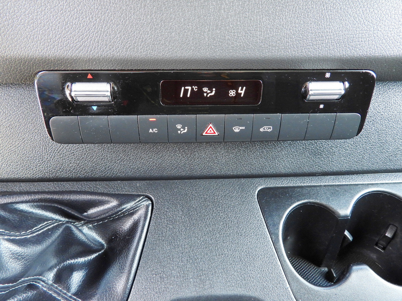 Kølebil MERCEDES SPRINTER 316 REGRIGERATOR BOX 0*C LIFT 8 PALLETS CRUISE CONTROL PNEUMATICS AIR CONDITIONING  160HP: billede 40 Kølebil MERCEDES SPRINTER 316 REGRIGERATOR BOX 0*C LIFT 8 PALLETS CRUISE CONTROL PNEUMATICS AIR CONDITIONING  160HP: billede 40