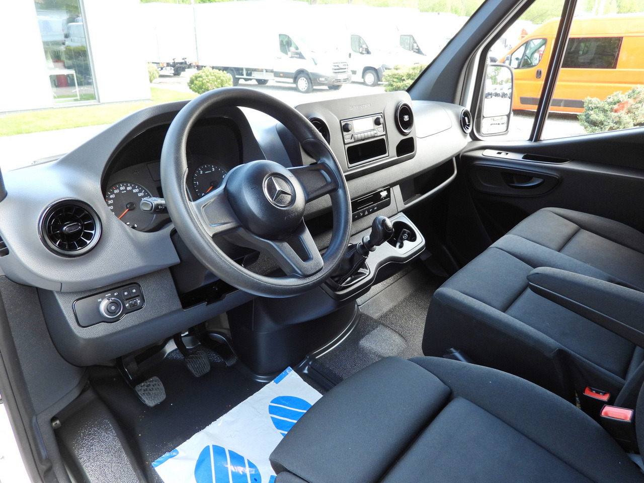 MERCEDES SPRINTER 316 VAN AIR CONDITIONING 165HP - Varevogn: billede 2 MERCEDES SPRINTER 316 VAN AIR CONDITIONING 165HP - Varevogn: billede 2