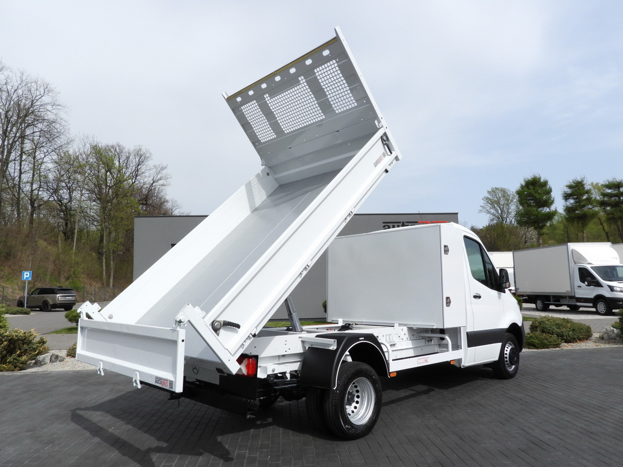 MERCEDES SPRINTER 516 TIPPER CRUISE CONTROL TWIN WHEELS AIR CONDITIONING 160HP - Ladbil med tip: billede 3 MERCEDES SPRINTER 516 TIPPER CRUISE CONTROL TWIN WHEELS AIR CONDITIONING 160HP - Ladbil med tip: billede 3