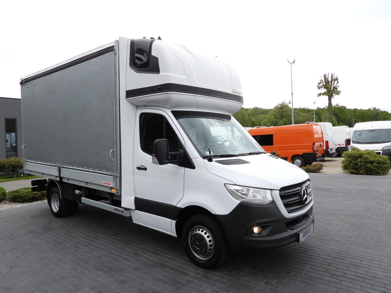MERCEDES SPRINTER 519 TARPAULIN 8 PALLETS WEBASTO CRUISE CONTROL TWIN WHEELS AIR CONDITIONING 190HP - Varebil med presenning: billede 4 MERCEDES SPRINTER 519 TARPAULIN 8 PALLETS WEBASTO CRUISE CONTROL TWIN WHEELS AIR CONDITIONING 190HP - Varebil med presenning: billede 4