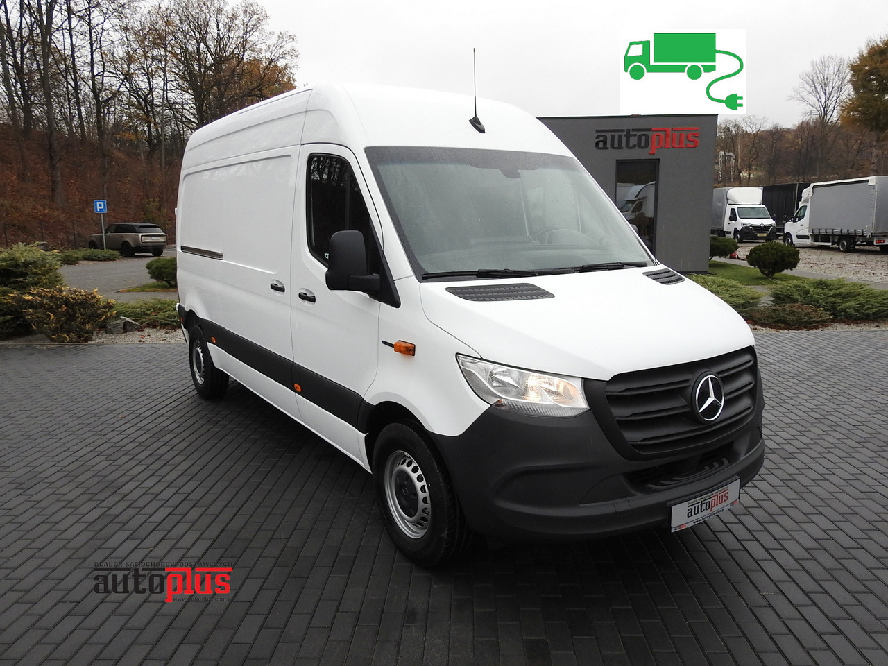 MERCEDES eSprinter NEW ELECTRIC VAN AUTOMATIC TRANSMISSION GUARANTEE 95HP - Varevogn, El-varebil: billede 1 MERCEDES eSprinter NEW ELECTRIC VAN AUTOMATIC TRANSMISSION GUARANTEE 95HP - Varevogn, El-varebil: billede 1