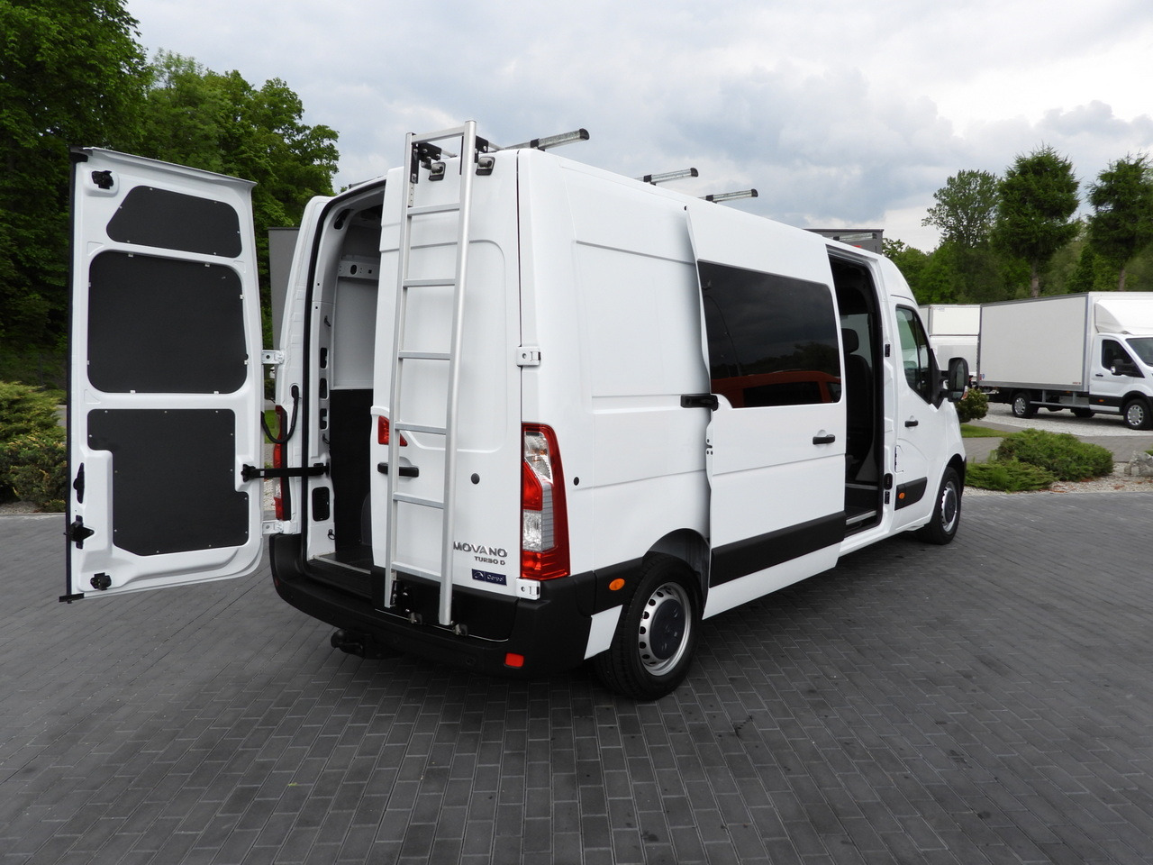 OPEL MOVANO BOX DELIVERY VAN 7 SEATS CRUISE CONTROL LED LIGHTS AIR CONDITIONING 135HP - Varevogn: billede 3 OPEL MOVANO BOX DELIVERY VAN 7 SEATS CRUISE CONTROL LED LIGHTS AIR CONDITIONING 135HP - Varevogn: billede 3