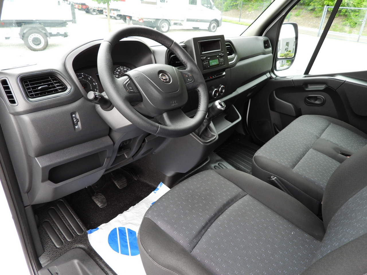 OPEL MOVANO BOX DELIVERY VAN 7 SEATS CRUISE CONTROL LED LIGHTS AIR CONDITIONING 135HP - Varevogn: billede 2 OPEL MOVANO BOX DELIVERY VAN 7 SEATS CRUISE CONTROL LED LIGHTS AIR CONDITIONING 135HP - Varevogn: billede 2