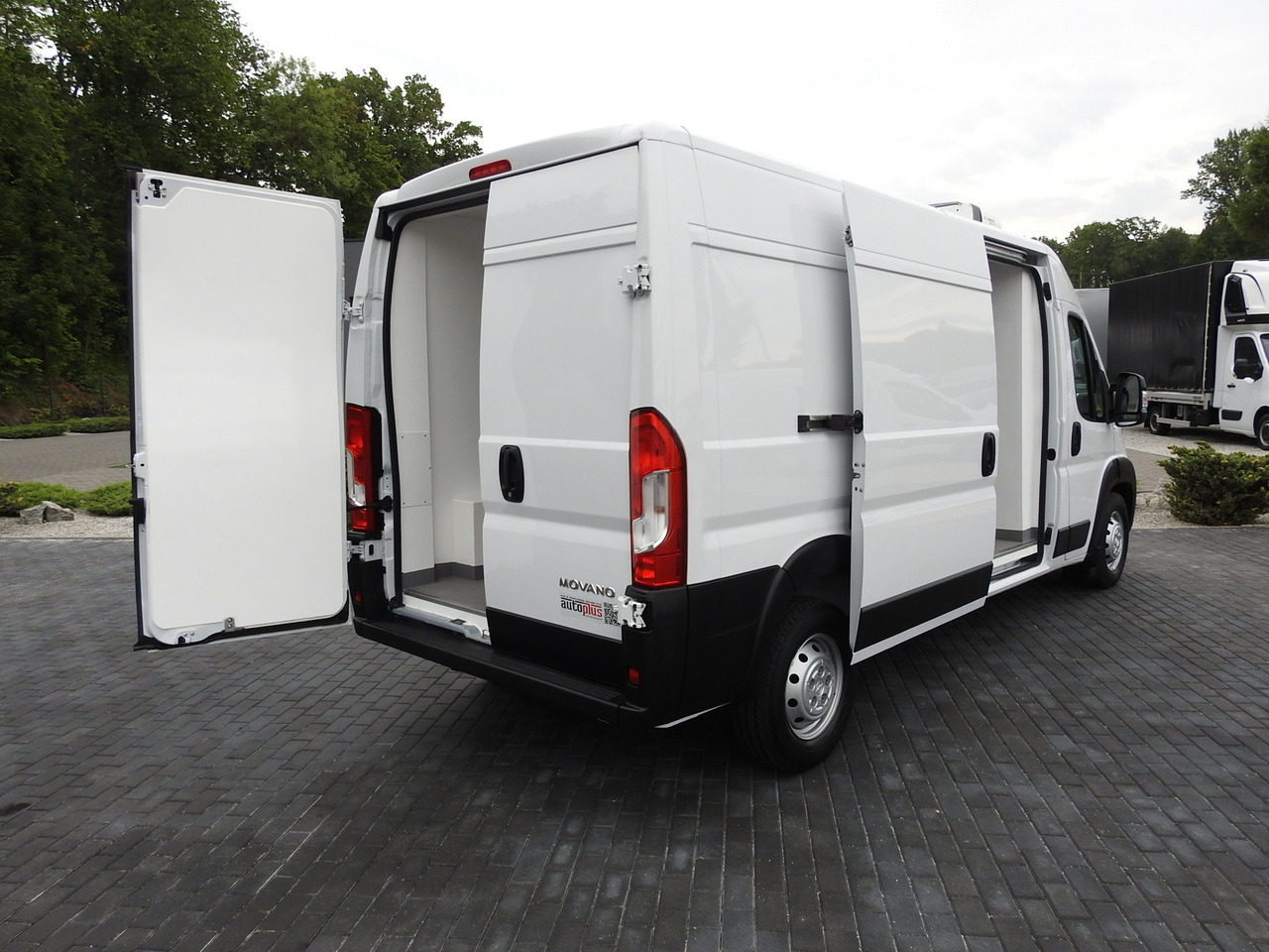 OPEL MOVANO REFRIGERATOR VAN 0*C HEATING FUNCTION AIR CONDITIONING 140HP - Kølebil: billede 3 OPEL MOVANO REFRIGERATOR VAN 0*C HEATING FUNCTION AIR CONDITIONING 140HP - Kølebil: billede 3