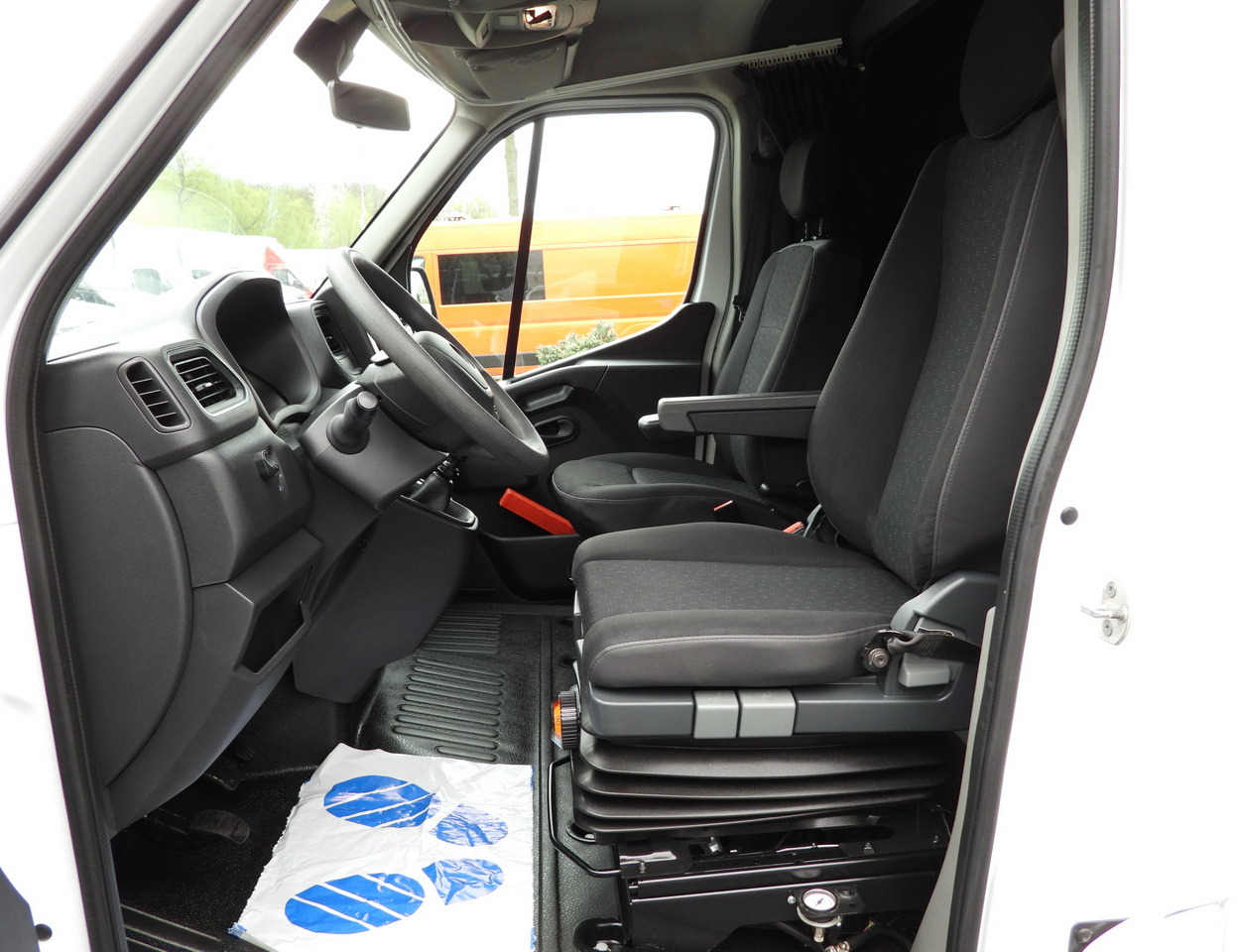 Varebil med presenning OPEL MOVANO TARPAULIN 10 PALLETS WEBASTO CRUISE CONTROL LED LIGHTS PNEUMATICS AIR CONDITIONING 165HP: billede 28 Varebil med presenning OPEL MOVANO TARPAULIN 10 PALLETS WEBASTO CRUISE CONTROL LED LIGHTS PNEUMATICS AIR CONDITIONING 165HP: billede 28