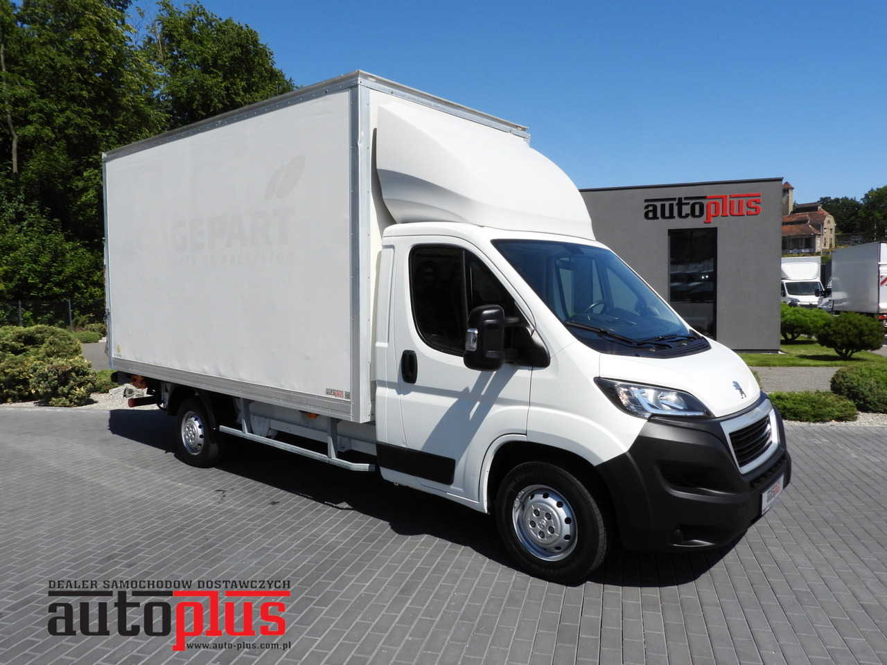 PEUGEOT BOXER BOX LIFT 8 PALLETS CRUISE CONTROL AIR CONDITIONING 130HP - Varebil med kasse: billede 1 PEUGEOT BOXER BOX LIFT 8 PALLETS CRUISE CONTROL AIR CONDITIONING 130HP - Varebil med kasse: billede 1