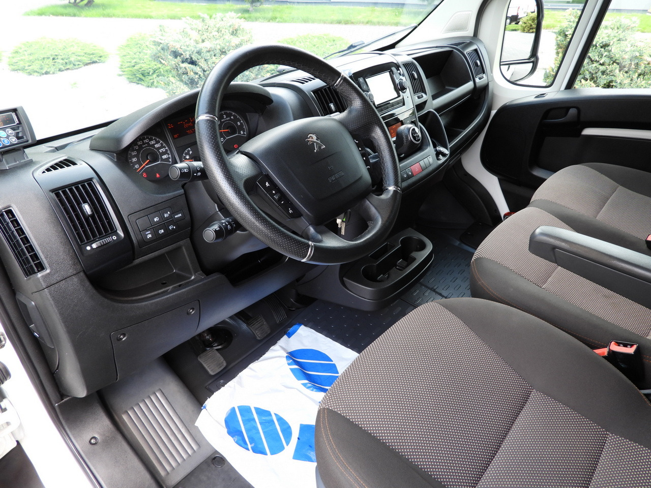 PEUGEOT BOXER REGRIGERATOR BOX 0*C 8 PALLETS CRUISE CONTROL LED LIGHTS AIR CONDITIONING 165HP - Kølebil: billede 2 PEUGEOT BOXER REGRIGERATOR BOX 0*C 8 PALLETS CRUISE CONTROL LED LIGHTS AIR CONDITIONING 165HP - Kølebil: billede 2