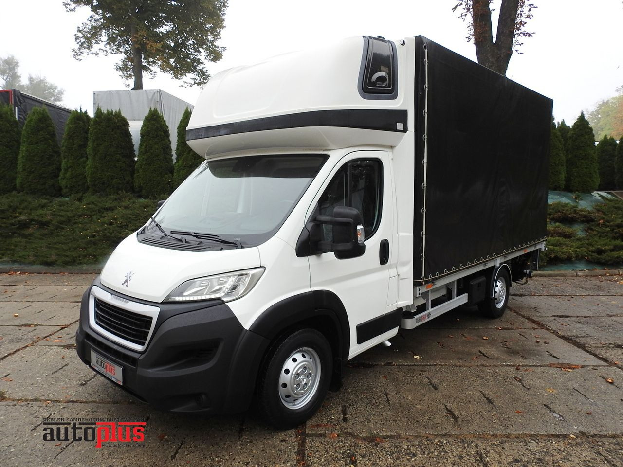 PEUGEOT BOXER TARPAULIN LIFT 8 PALLETS WEBASTO LED LIGHTS AIR CONDITIONING 165HP - Varebil med presenning: billede 1 PEUGEOT BOXER TARPAULIN LIFT 8 PALLETS WEBASTO LED LIGHTS AIR CONDITIONING 165HP - Varebil med presenning: billede 1