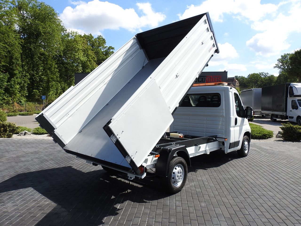 PEUGEOT BOXER THREE-WAY TIPPER AIR CONDITIONING 130HP - Tipvogn lastbil: billede 3 PEUGEOT BOXER THREE-WAY TIPPER AIR CONDITIONING 130HP - Tipvogn lastbil: billede 3