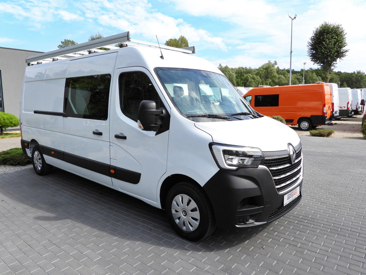 RENAULT MASTER BOX DELIVERY VAN 7 SEATS CRUISE CONTROL NAVIGATION LED LIGHTS AIR CONDITIONING 135HP - Varevogn: billede 4 RENAULT MASTER BOX DELIVERY VAN 7 SEATS CRUISE CONTROL NAVIGATION LED LIGHTS AIR CONDITIONING 135HP - Varevogn: billede 4