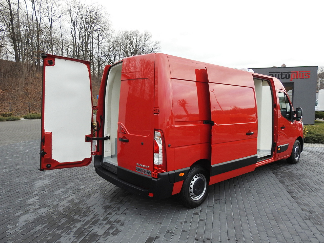 RENAULT MASTER REFRIGERATOR VAN 1*C CRUISE CONTROL AIR CONDITIONING LED LIGHTS 135HP - Kølebil: billede 3 RENAULT MASTER REFRIGERATOR VAN 1*C CRUISE CONTROL AIR CONDITIONING LED LIGHTS 135HP - Kølebil: billede 3